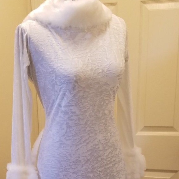 Faux Mink Backless Velvet Mermaid Wedding Gown